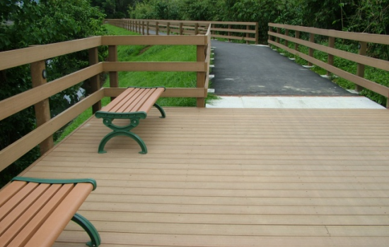 不同种类塑木复合材料的性能与用途