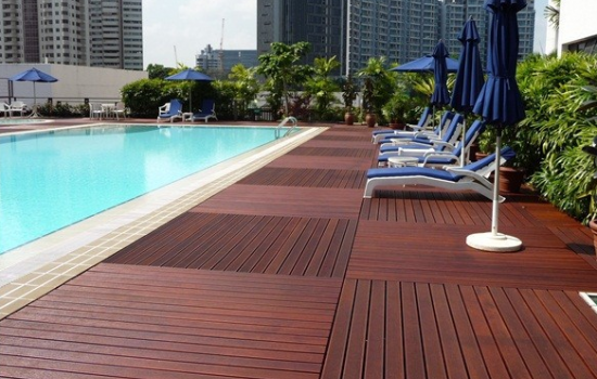 发光型塑木复合材料