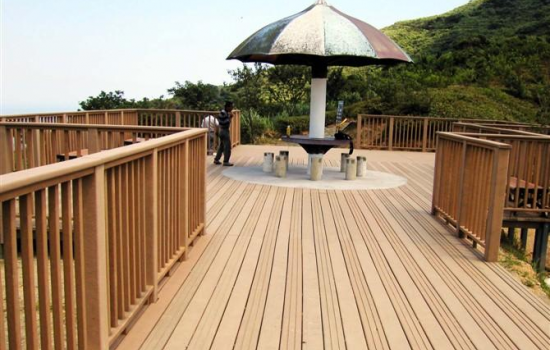 塑木装饰材料应用研究