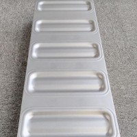 造型美观 节能模压桥架 耐冲击强度高